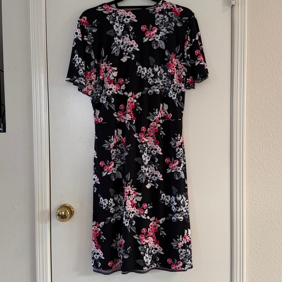 White House Black Market Black Pink Print Reversible Short Sleeve Dress Size 12 - Picture 8 of 11